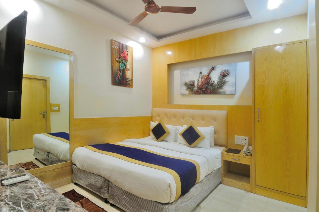 Hotel Prince Palace Deluxe - Paharganj - New Delhi Exteriör bild