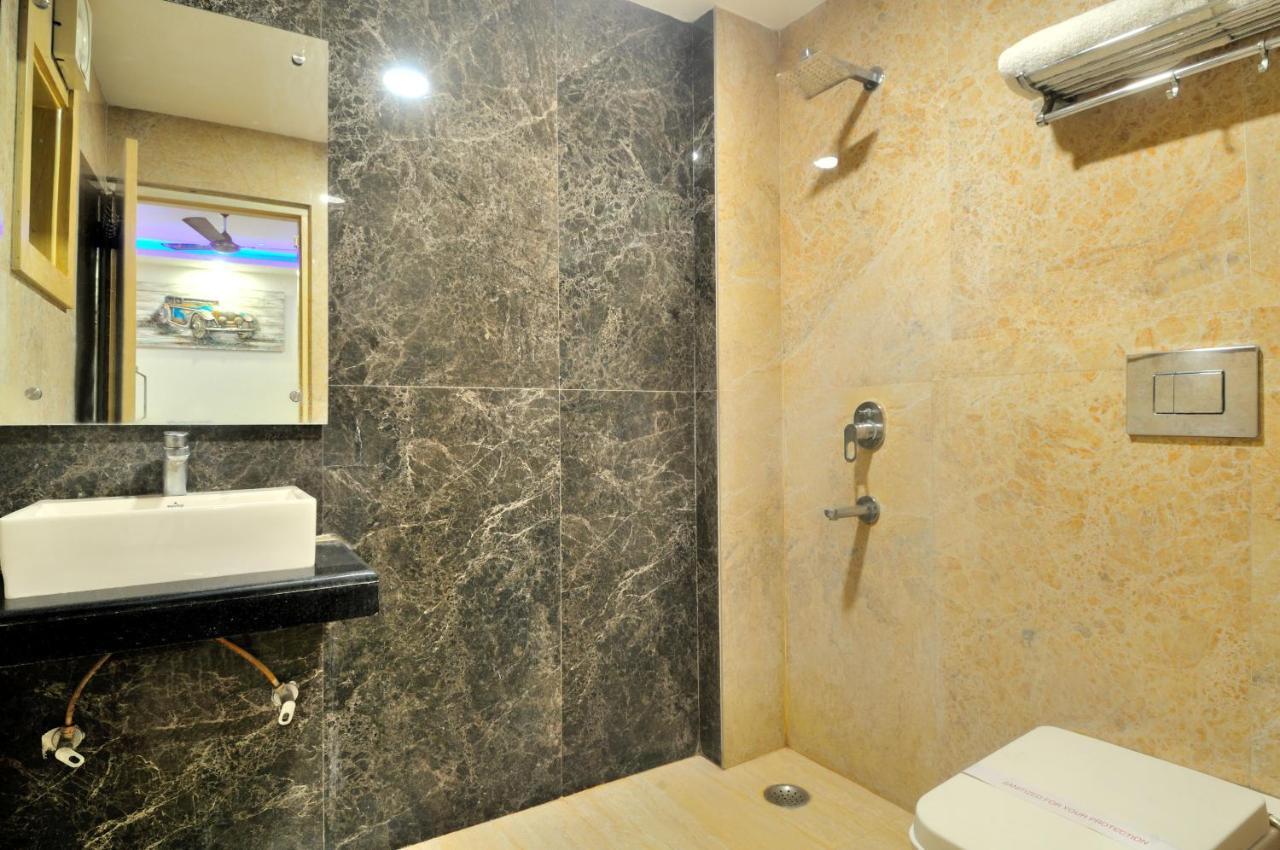 Hotel Prince Palace Deluxe - Paharganj - New Delhi Exteriör bild